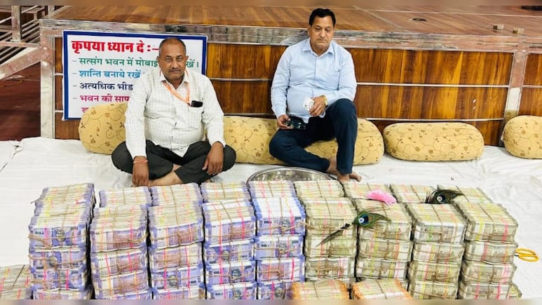 श्रीसांवल&zwj;िया सेठ में पैसों की बार&zwj;िश, प&zwj;िछला र&zwj;िकॉर्ड ध्&zwj;वस्&zwj;त; 6 द&zwj;िन से नोटों ग&zwj;िनती जारी