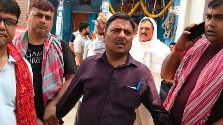 Bihar: विजिलेंस के जाल में फंसा BCO, 10000 रुपये रिश्वत लेते रंगे हाथ गिरफ्तार