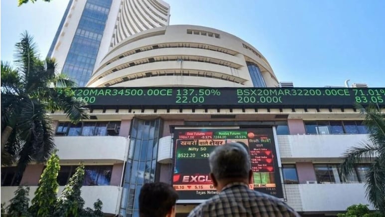 Market Closing: कभी रेड तो कभी ग्रीन, दिनभर ऐसा रही सेंसेक्&zwj;स-निफ्टी की चाल, Q4 नतीजों ने संभाला हाल
