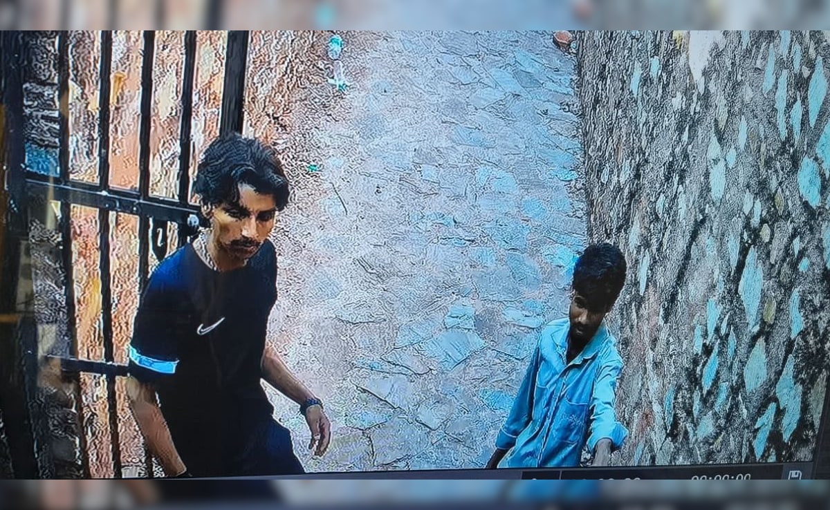 जयपुर में जयगढ़ क‍िले के पीछे युवकों ने जापानी मह‍िला को दबोचा, भागकर बचाई जान