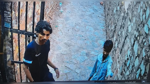 जयपुर में जयगढ़ क&zwj;िले के पीछे युवकों ने जापानी मह&zwj;िला को दबोचा, भागकर बचाई जान&nbsp;