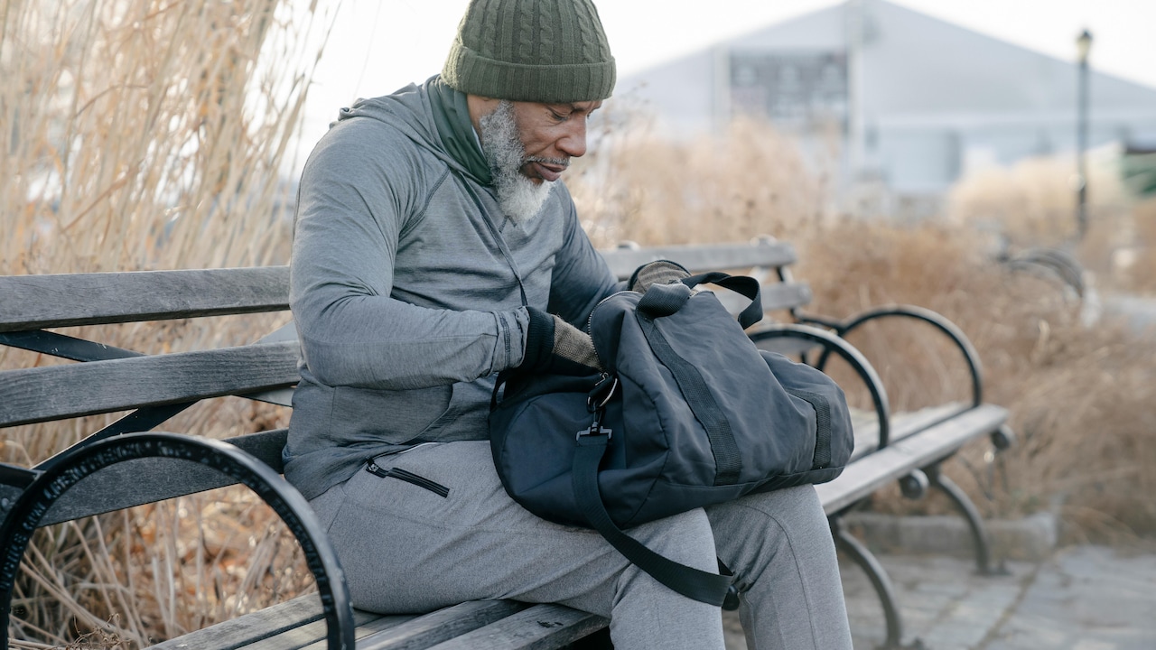 5 Travel Duffel Bags That Keep Everything Organised Inside 5 Travel Duffel Bags That Keep Everything Organised Inside