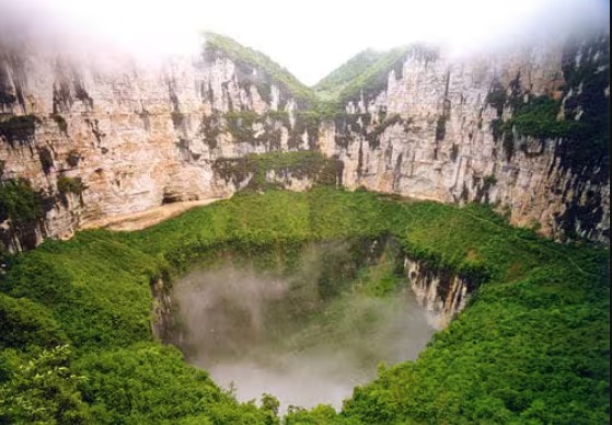 धरती के सीने में छिपा है एक 'दूसरा जहान'! चीन के इस पाताल लोक में बहती हैं नदियां और बसती है अपनी दुनिया