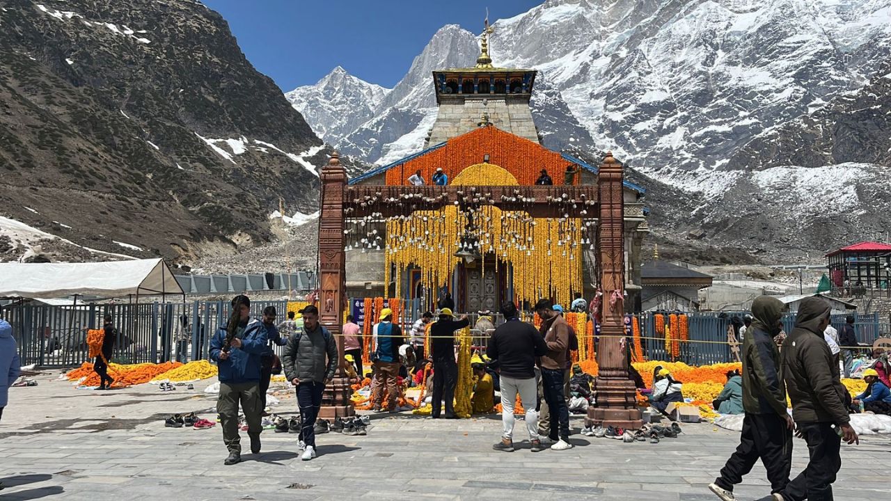 भव्य सजावट, दिव्य दर्शन! 22 अप्रैल को खोले जाएंगे केदारनाथ धाम के कपाट, 51 क्विंटल फूलों से सजाया जा रहा बाबा का मंदिर