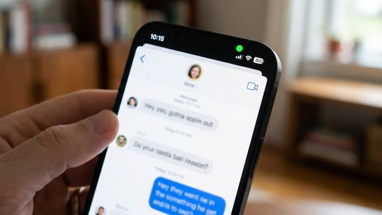 फोन की स्क्रीन पर दिखने वाला हरा डॉट क्या है? जानिए इसका असली मतलब