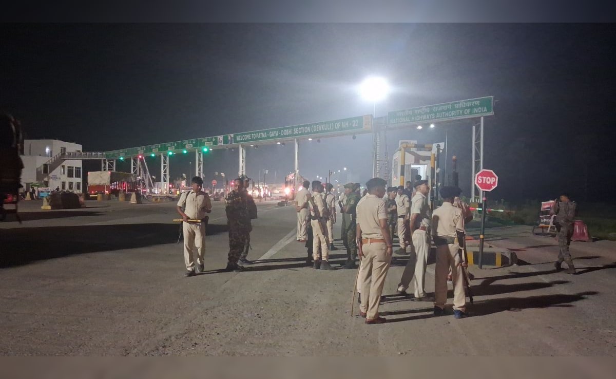 ब‍िहार: NH-22 के टोल प्‍लाजा पर बवाल, फायर‍िंग में दो युवकों को लगी गोली 