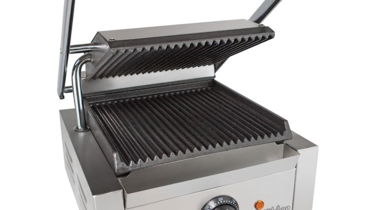 Why Some Sandwich Makers Leave Bread Soggy Instead Of Crisp