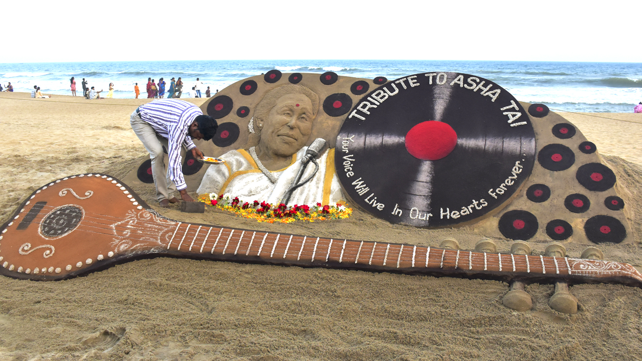 Sand Artist Sudarsan Pattnaik Pays Tribute To Music Icon Asha Bhosle