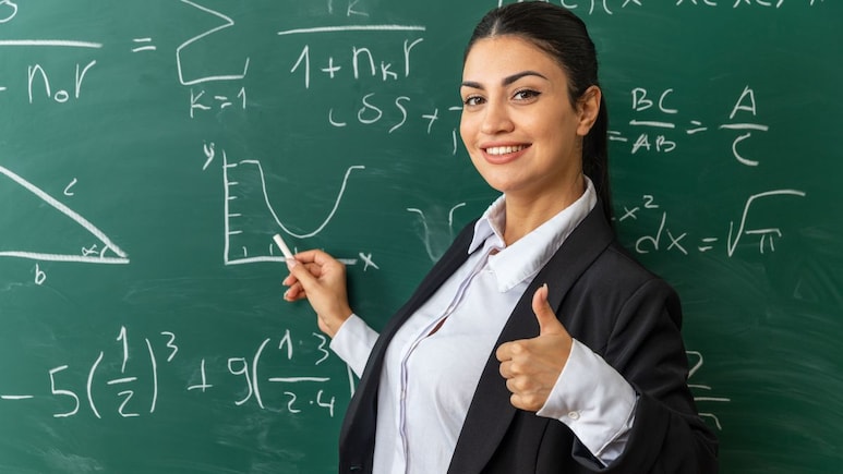 BEd कर लिया है तो अब ऐसे पाएं सरकारी टीचर की नौकरी, जानें एग्जाम से लेकर सैलरी की जानकारी