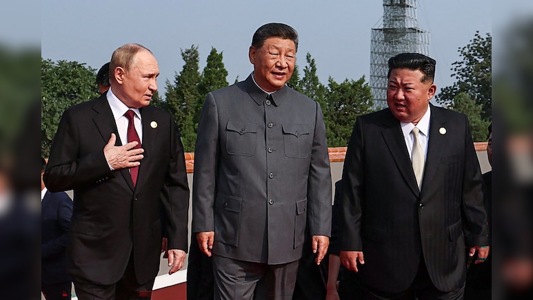 Kim Jong Un Shows Off Friends, Arms Before Trump China Trip