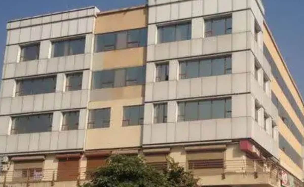 फरीदाबाद में ‌‌BPTP दफ्तर पर 10 घंटे तक चलती रही CBI की रेड, ब‍िल्‍डर पर 22 नए मामले दर्ज