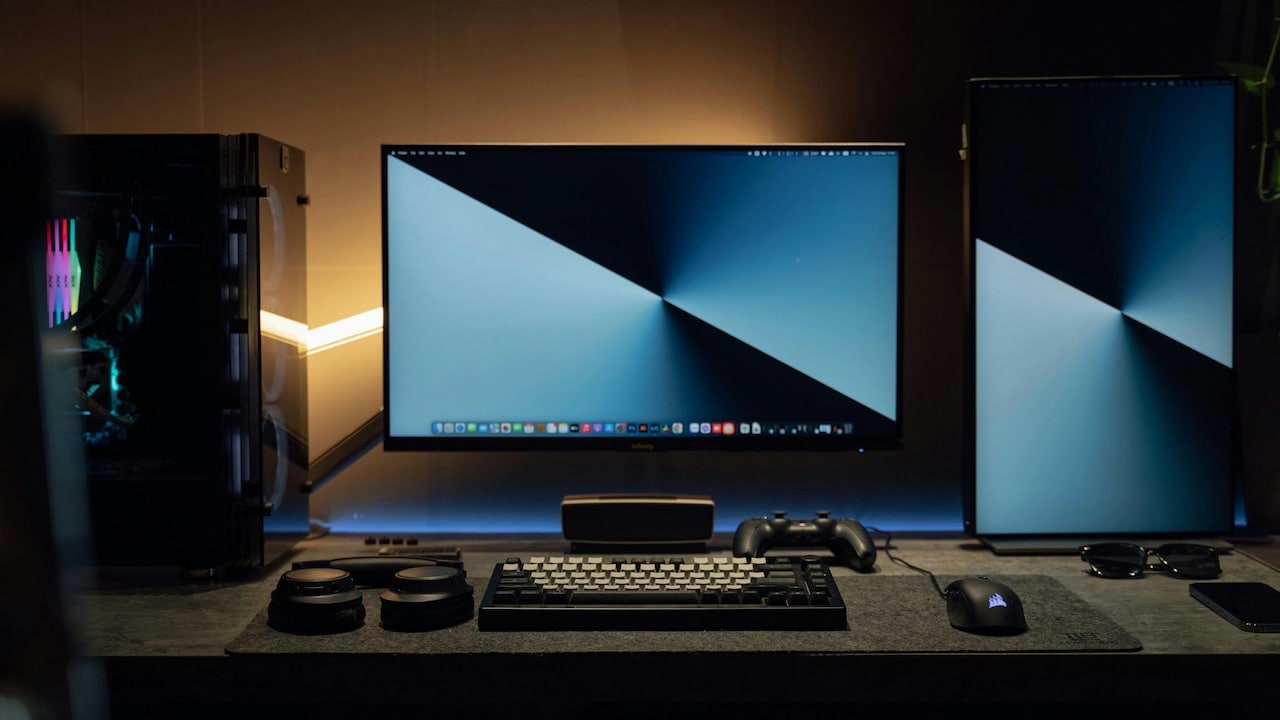 Curved Monitors For Work: Productivity Boost Or Just A Fancy Distraction?