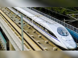 Bullet Train: रेलवे B28 और B35 बुलेट ट्रेनों को लॉन्च करने की बना रहा योजना, जानिए हाई-स्पीड रेल का रूट, स्पीड और खासियतें