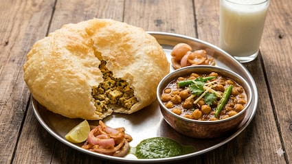 Cooking Mistakes That Break Your Stuffed Bhatura
