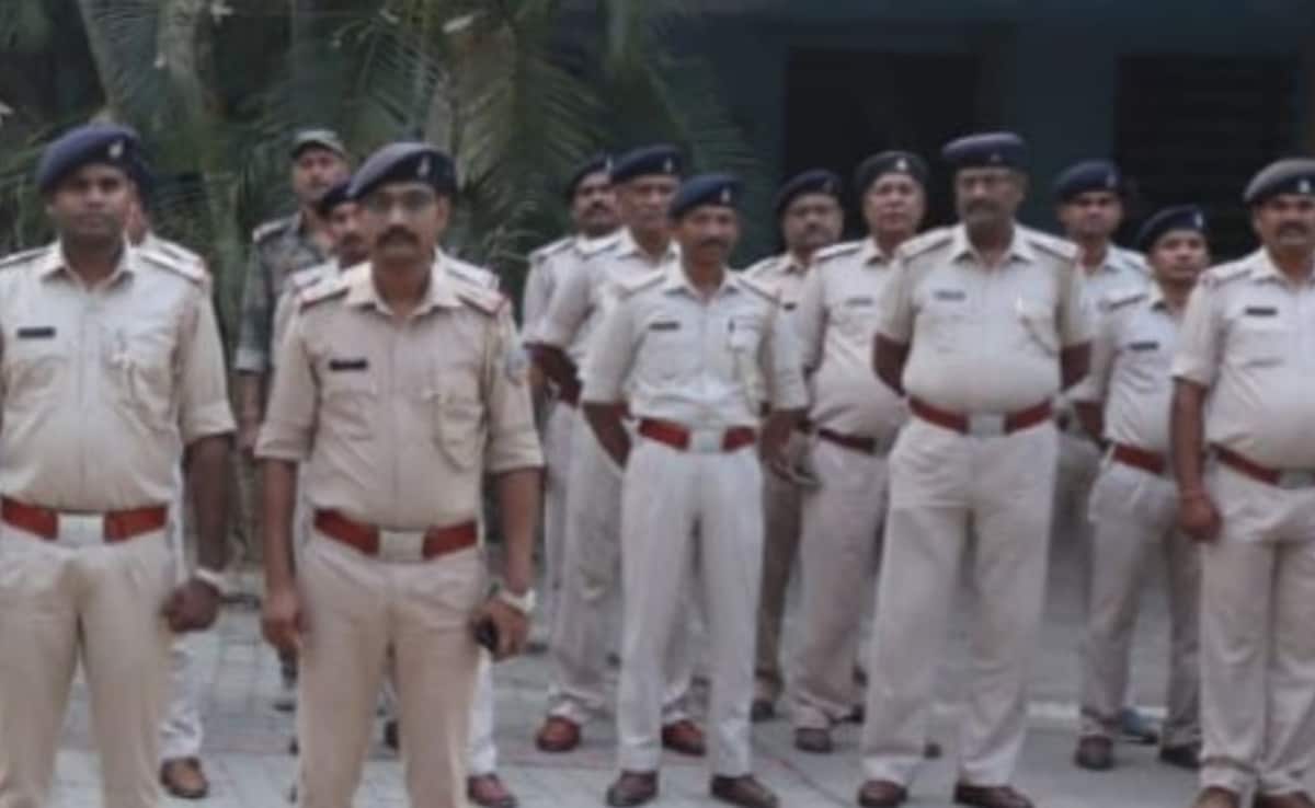 झारखंड: जेपीएससी की परीक्षा आज, पेपर लीक का शक; होटलों में छापा 