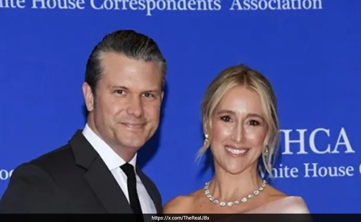 Why A Dress Worn By US Defense Secretary's Wife, Jennifer Rauchet, Is Fueling Online Debate