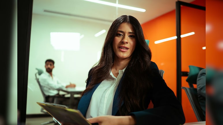 फ्रेशर हो पर प्रमोशन चाहिए? कंपनी में ग्रोथ के लिए सीख लें ये 5 स्किल्स, फिर देखें कमाल