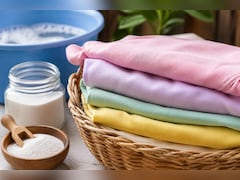 हर धुलाई के साथ फीके हो रहे हैं आपके कॉटन के कपड़े, बस धोना शुरू कर दें इस तरह से!