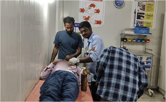 Security Guard Doubles Up As 'Munna Bhai MBBS' In Bihar, Stitches Patient