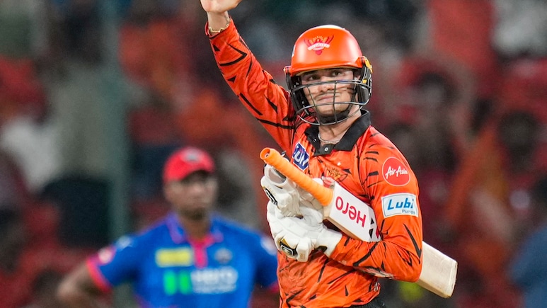 SRH vs DC: अभिषेक शर्मा का 'सुनामी रिकॉर्ड', कारनामा करने वाले टी20 इतिहास में इकलौते बल्लेबाज, आईपीएल में भी