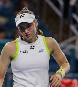 Elena Rybakina, Coco Gauff Cruise Into Stuttgart Quarter-Finals