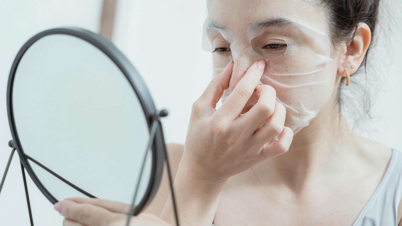 Sheet Masks Vs Clay Masks: Which One Actually Fixes Dull Skin Faster? Sheet Masks Vs Clay Masks: Which One Actually Fixes Dull Skin Faster?