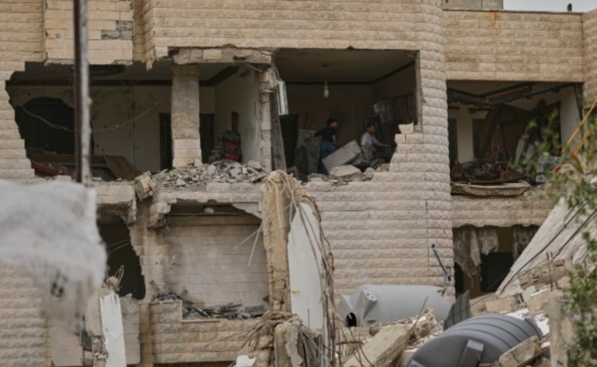 लेबनान में फ्रांस के पीसमेकर फौजी की मौत, हिज्बुल्लाह पर लग रहे घात लगाकर हमले के आरोप