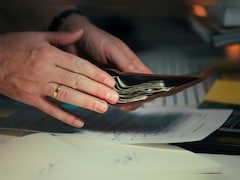 8th Pay Commission Salary Hike: How 2.57 Vs 3.0 Vs 3.25 Changes Your Pay — Decoding Fitment Factor