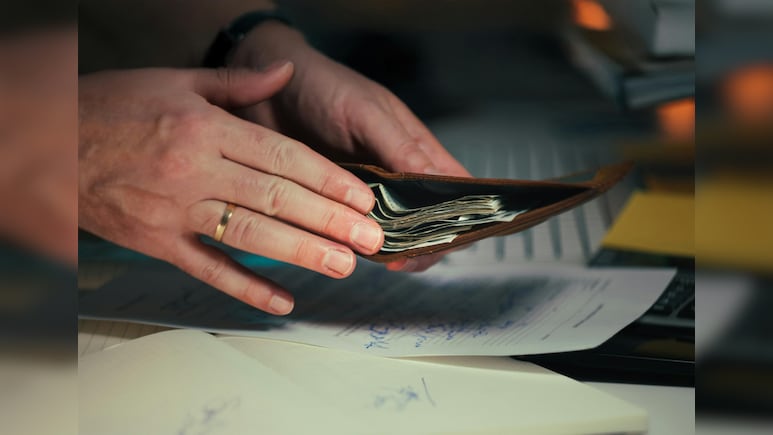 8th Pay Commission Salary Hike: How 2.57 Vs 3.0 Vs 3.25 Changes Your Pay &mdash; Decoding Fitment Factor