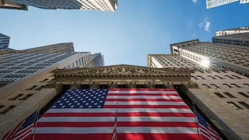 US Stock Market Today: Nasdaq Sinks  Over 1% As Chipmakers Fall On OpenAI Revenue Miss; S&P 500 Edges Lower