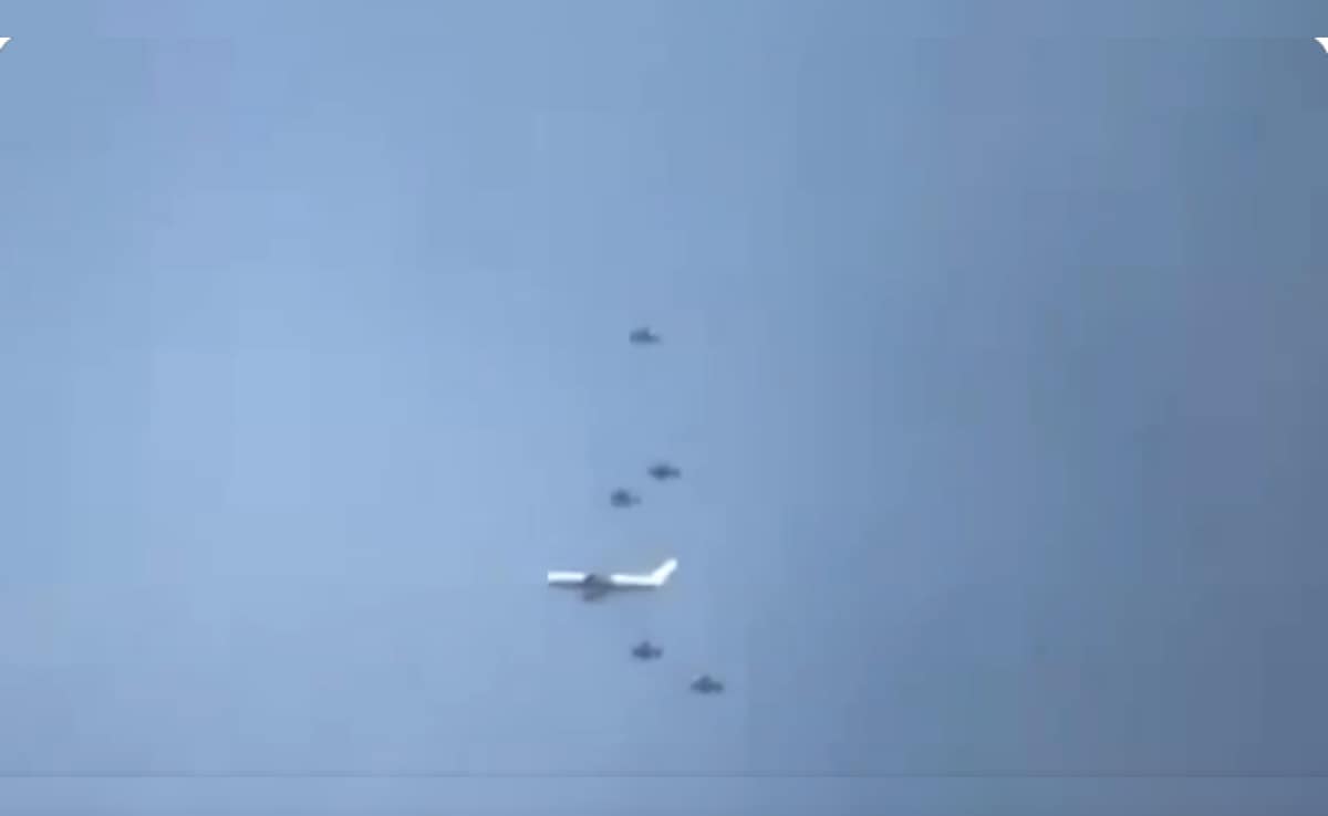 Caught On Camera: Pakistan's F-16s Escort JD Vance's Plane As US Vice President Arrives For Iran Talks