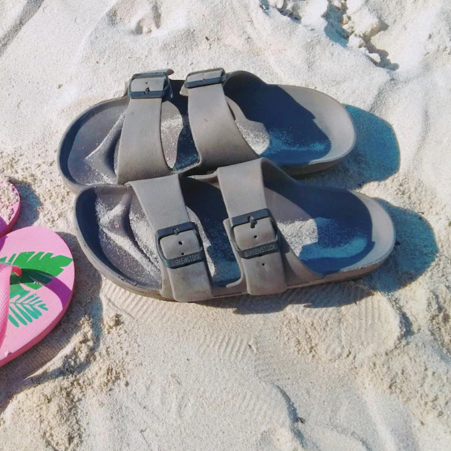 Stylish Light Memory Foam Flip-Flops For Men Under ₹700