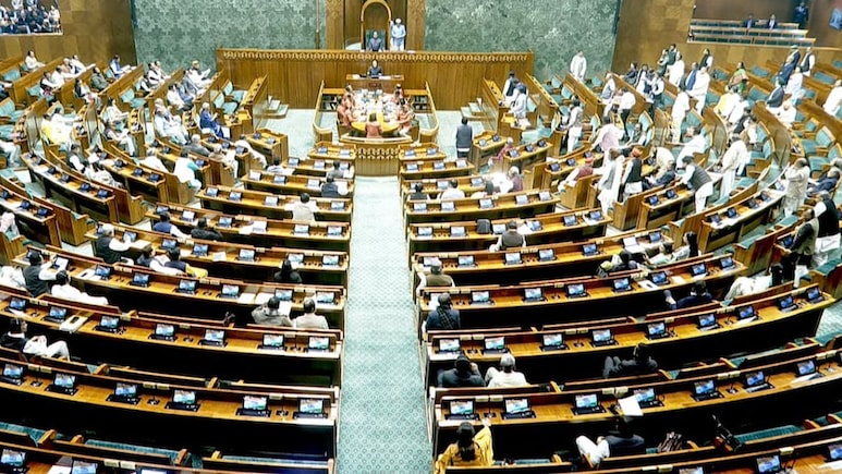 मॉनसून सेशन के पहले ही दिन विपक्षी एकता को लगेगा झटका! कांग्रेस के साथ नहीं बैठेंगे DMK सांसद