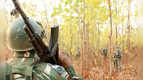 नक्सलियों के खिलाफ बड़ी सफलता, झारखंड में 15 लाख के इनामी शहदेव महतो समेत 4 ढेर, AK-47 बरामद