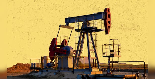 Crude Oil Prices Jump 3% After Fresh Strikes On Strait of Hormuz; Brent Above $107