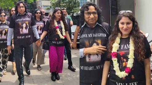 VIDEO: तलाक लेकर ढोल-नगाड़ों के साथ मायके पहुंची बेटी, रिटायर्ड जज पिता ने बांटे लड्डू और किया डांस