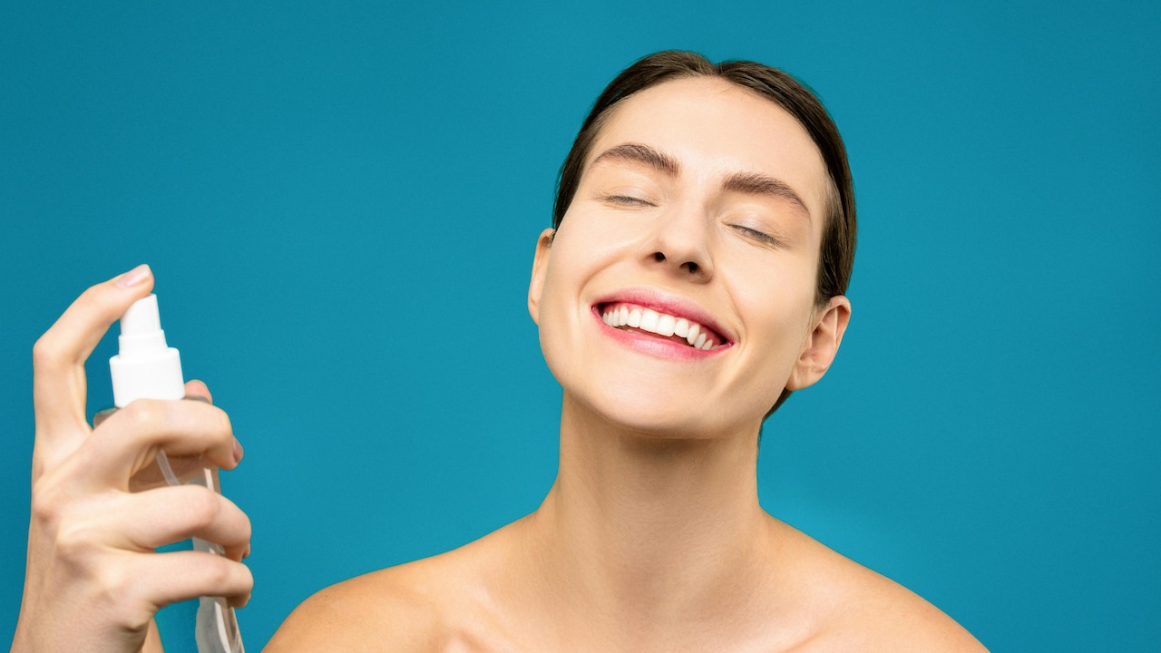 Do Oil-Control Setting Sprays Really Work For Oily Skin? Heres The Truth