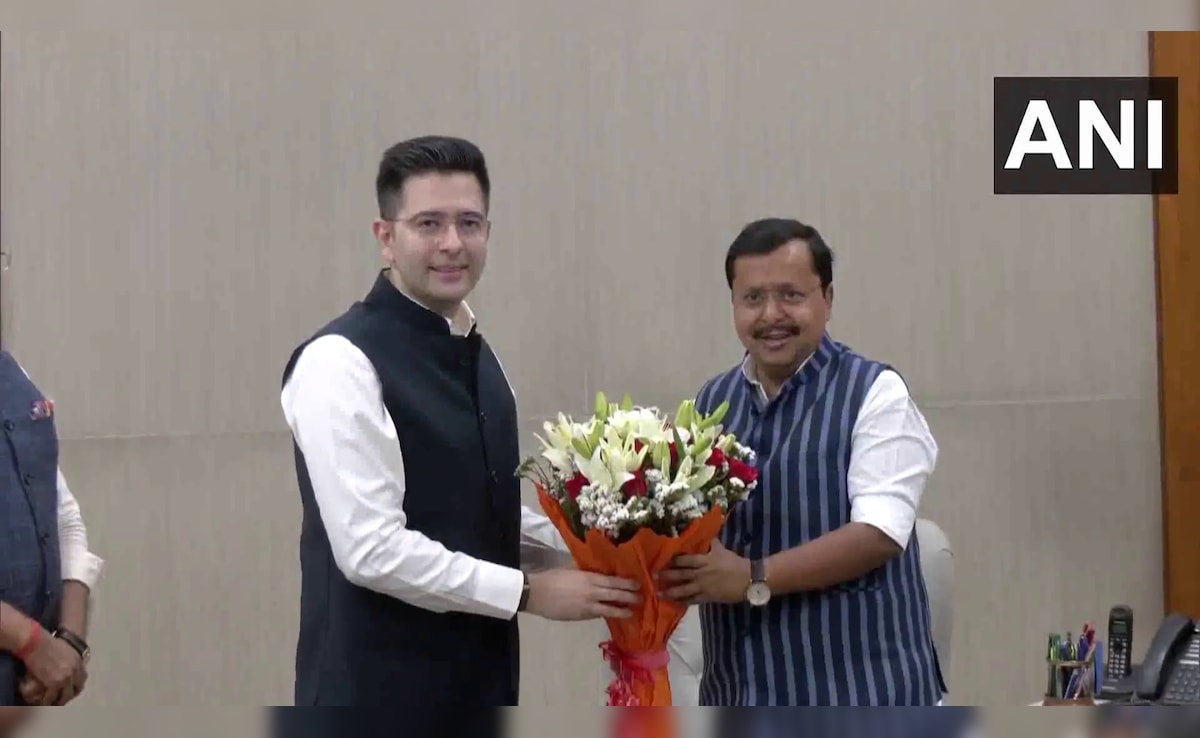 Raghav Chadha BJP News LIVE: BJP में शामिल हुए राघव चड्ढा, AAP के बागी सांसदों का नितिन नवीन ने किया स्वागत