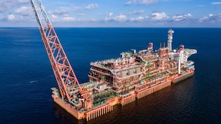 दुनिया भर में गैस और पेट्रोल-डीजल की किल्लत के बीच इस मुस्लिम देश को मिला ईंधन का खजाना