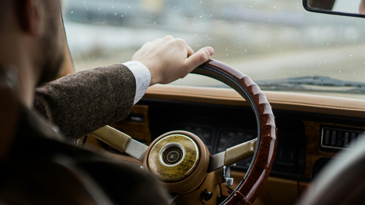 Steering Wheel Covers: Comfort Upgrade Or Safety Risk?