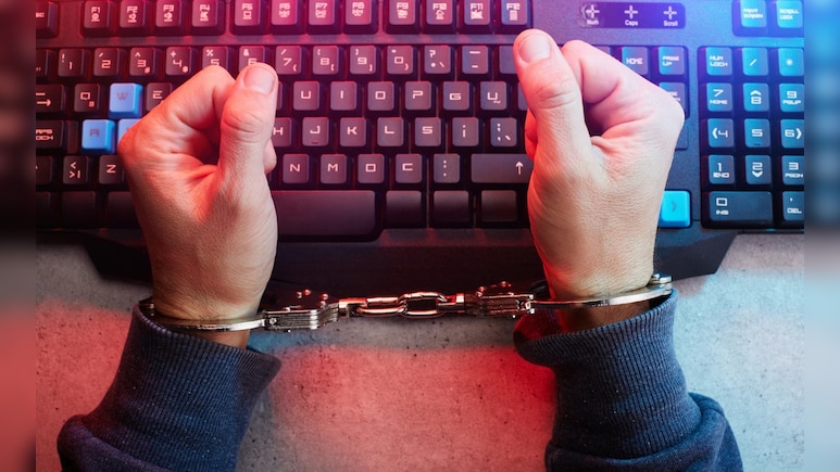 सावधान! स्कैमर्स अपना रहे Digital Arrest Scam का नया तरीका, सेफ रहने के लिए रखें इन बातों का ध्यान