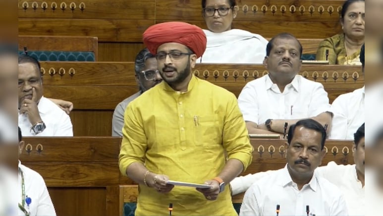 कौन हैं खास पगड़ी पहनकर लोकसभा में भाषण देने वाले डॉ. अमोल कोल्हे?  जानिए क्या है इसका महत्व