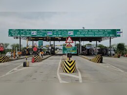 New Toll Rules 2026: अब टोल पर नहीं चलेगा कैश, NHAI ने FASTag और UPI को किया अनिवार्य, जानिए नए टोल नियम