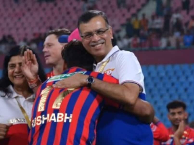 Sanjiv Goenka's Heartwarming Gesture For Rishabh Pant After Lucknow Super Giants' 4th Straight Loss Goes Viral
