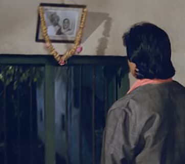 बॉलीवुड का पहला हीरो जिसे एक करोड़ रुपये में किया गया था साइन, बिना स्क्रिप्ट और डायरेक्टर का नाम जाने हो गया था राजी