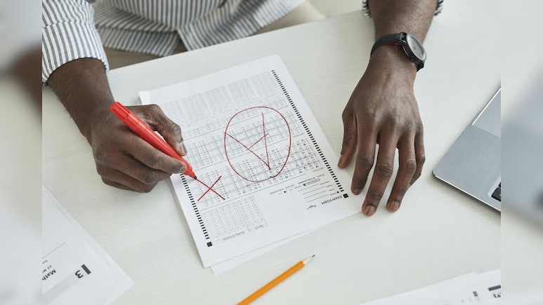 JEE Main Result:&nbsp;कोचिंग सिटी कोटा ने फिर रचा इतिहास,&nbsp;कबीर छिल्लर का प्रथम रैंक, बोले-  मॉक टेस्ट के साथ-साथ..