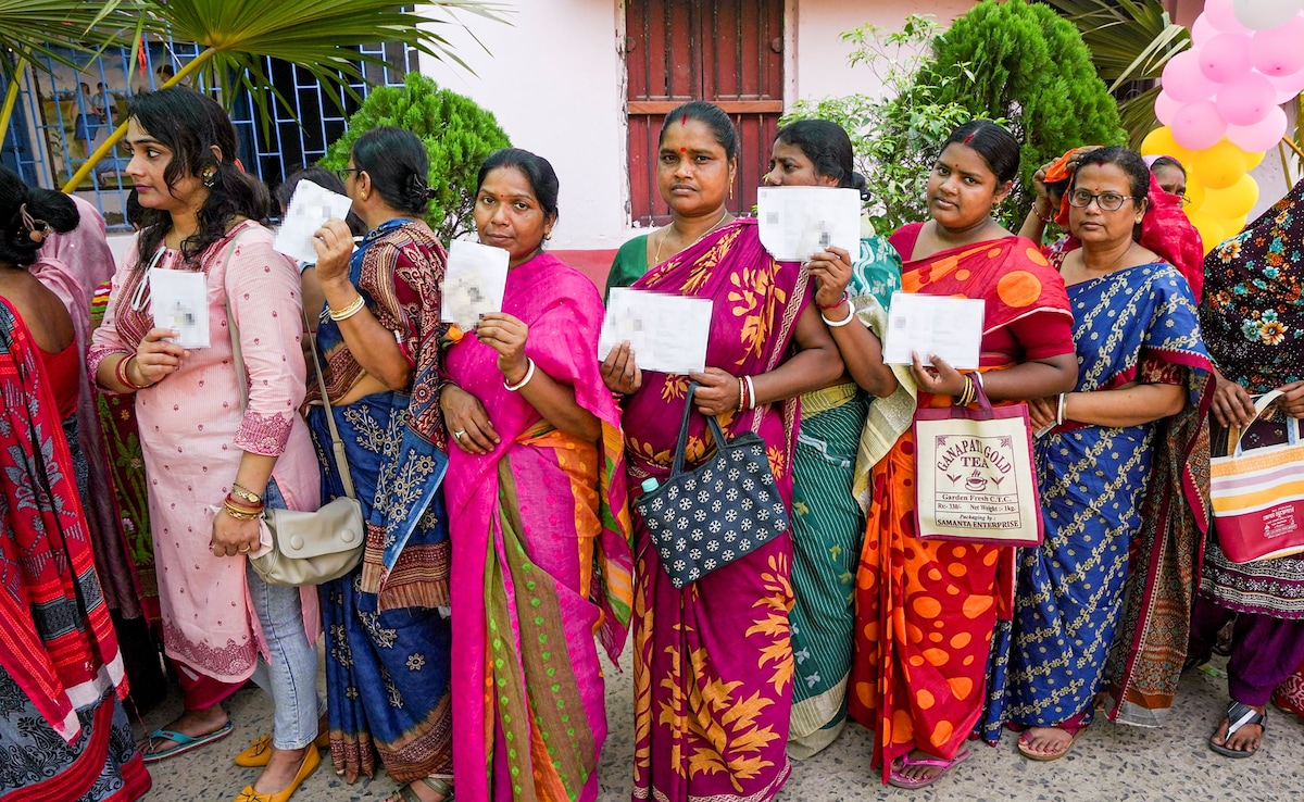 Bengal Election 2026 Phase 1 Voting LIVE: बंगाल में सुबह 11 बजे तक 41.11 % मतदान, मुर्शिदाबाद में धरने पर बैठे हुमायूं कबीर