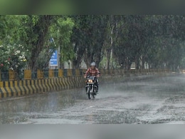 यूपी के कई जिलों में गरज-चमक के साथ बारिश का अलर्ट, रातभर कई इलाकों में हुई तेज वर्षा; जानिए कब मिलेगी राहत