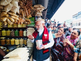 भाई हमें अपना झालमुड़ी खिलाओ... बंगाल में चुनावी रैली के बीच दिखा PM मोदी का अनोखा अंदाज, VIDEO