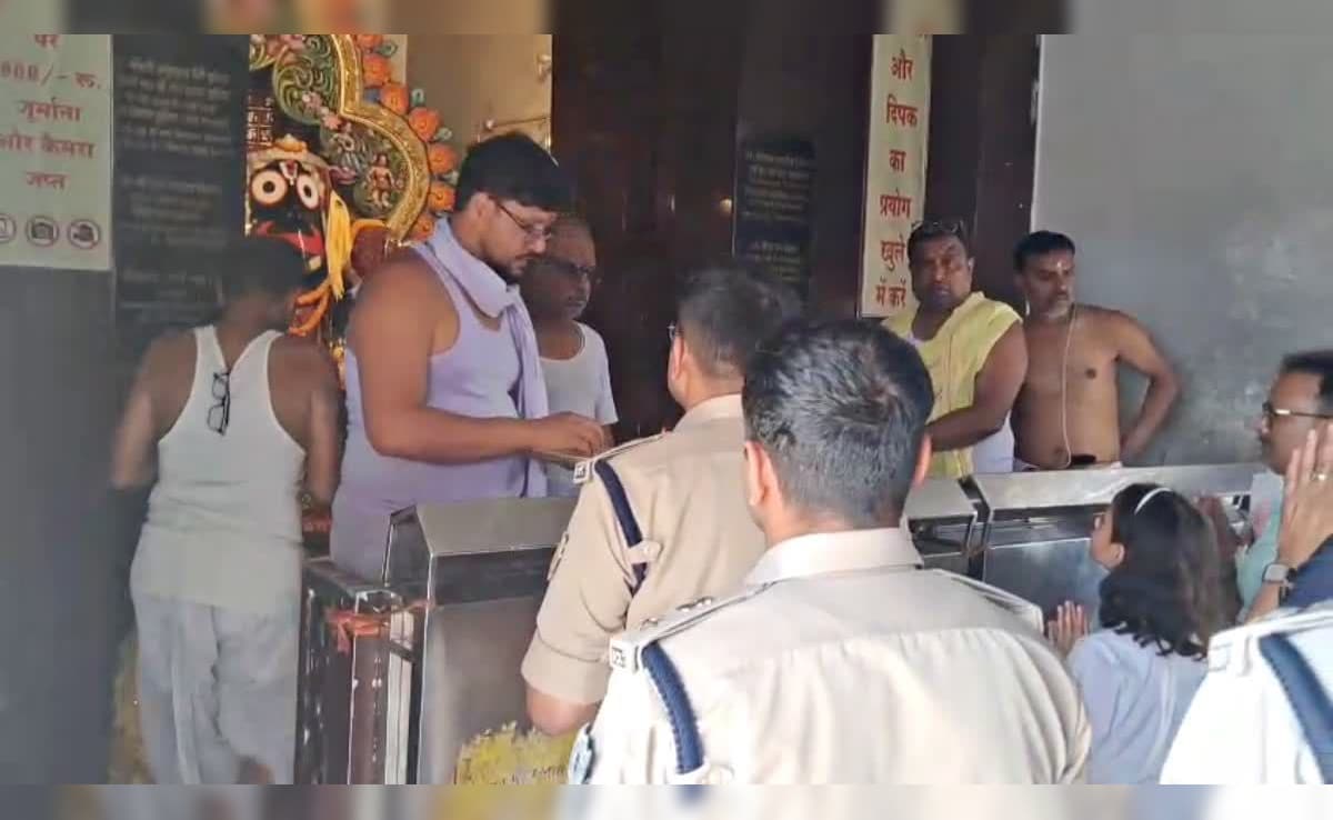 Jharkhand: रांची के जगन्नाथपुर मंदिर मर्डर मामले में पुलिस ने बताया कैसे क्या हुआ, हत्या के अगले दिन खुद एसपी ने की पूजा
